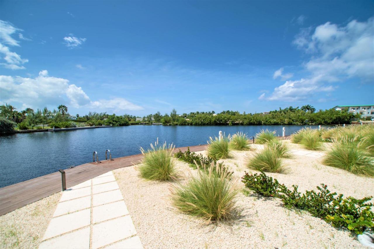 Cayman Luxury Rentals At One Canal Point George Town Exterior foto