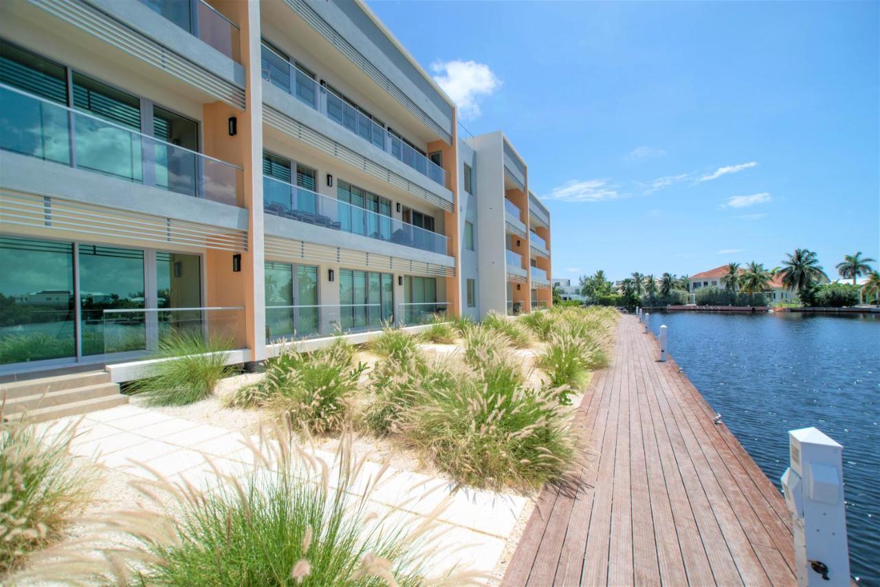 Cayman Luxury Rentals At One Canal Point George Town Exterior foto